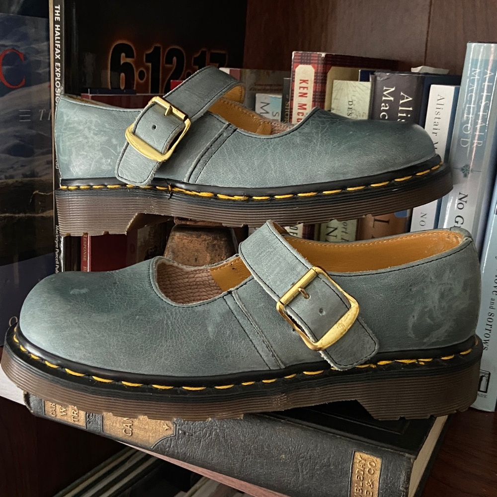 Dr. Martens Vintage Blue Leather Mary Jane Shoes Made in England Women's Size 7 - Picture 16 of 16